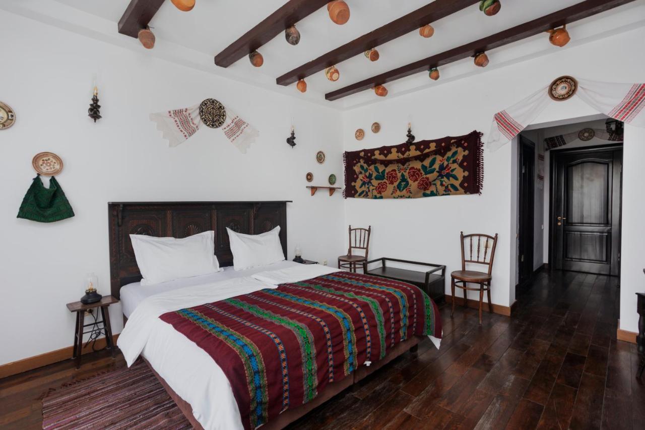 Conacul Archia Hotel Deva Buitenkant foto